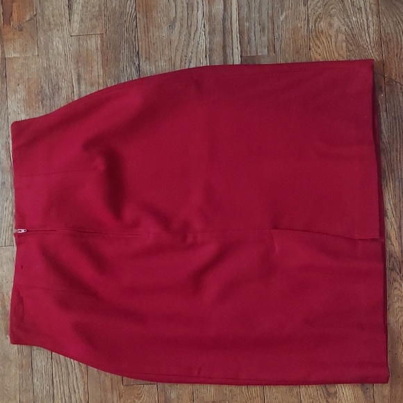 6 for $8 M&M Vintage skirt - Picture 5 of 10